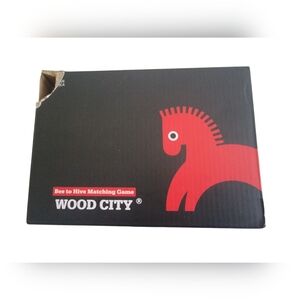 Wood City bee to hive matching game